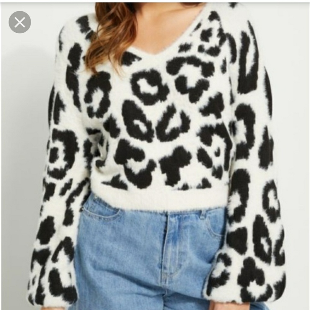 NEW Furry leopard sweater